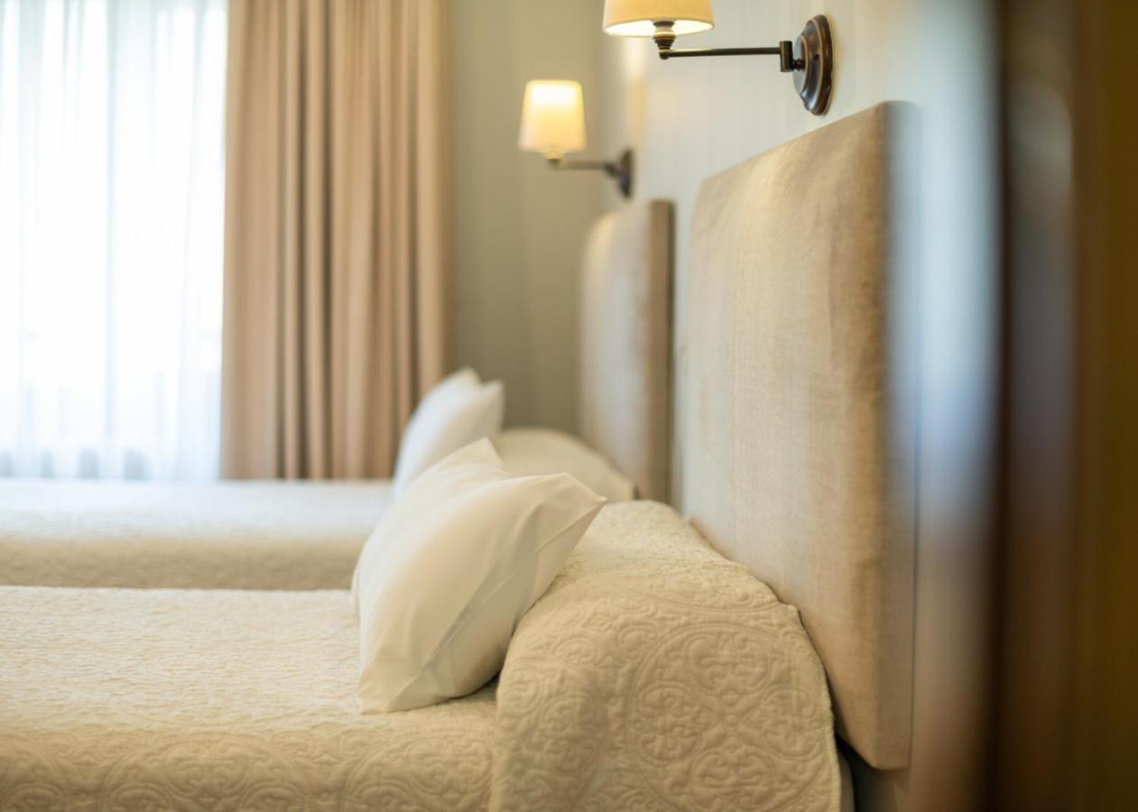 ארנאס דה קבראלס Logis Hotel Restaurante La Casa De Juansabeli מראה חיצוני תמונה