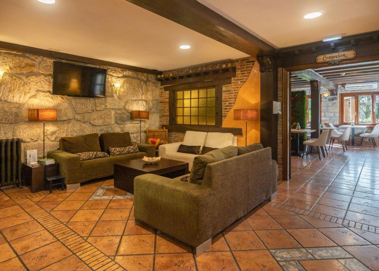 ארנאס דה קבראלס Logis Hotel Restaurante La Casa De Juansabeli מראה חיצוני תמונה
