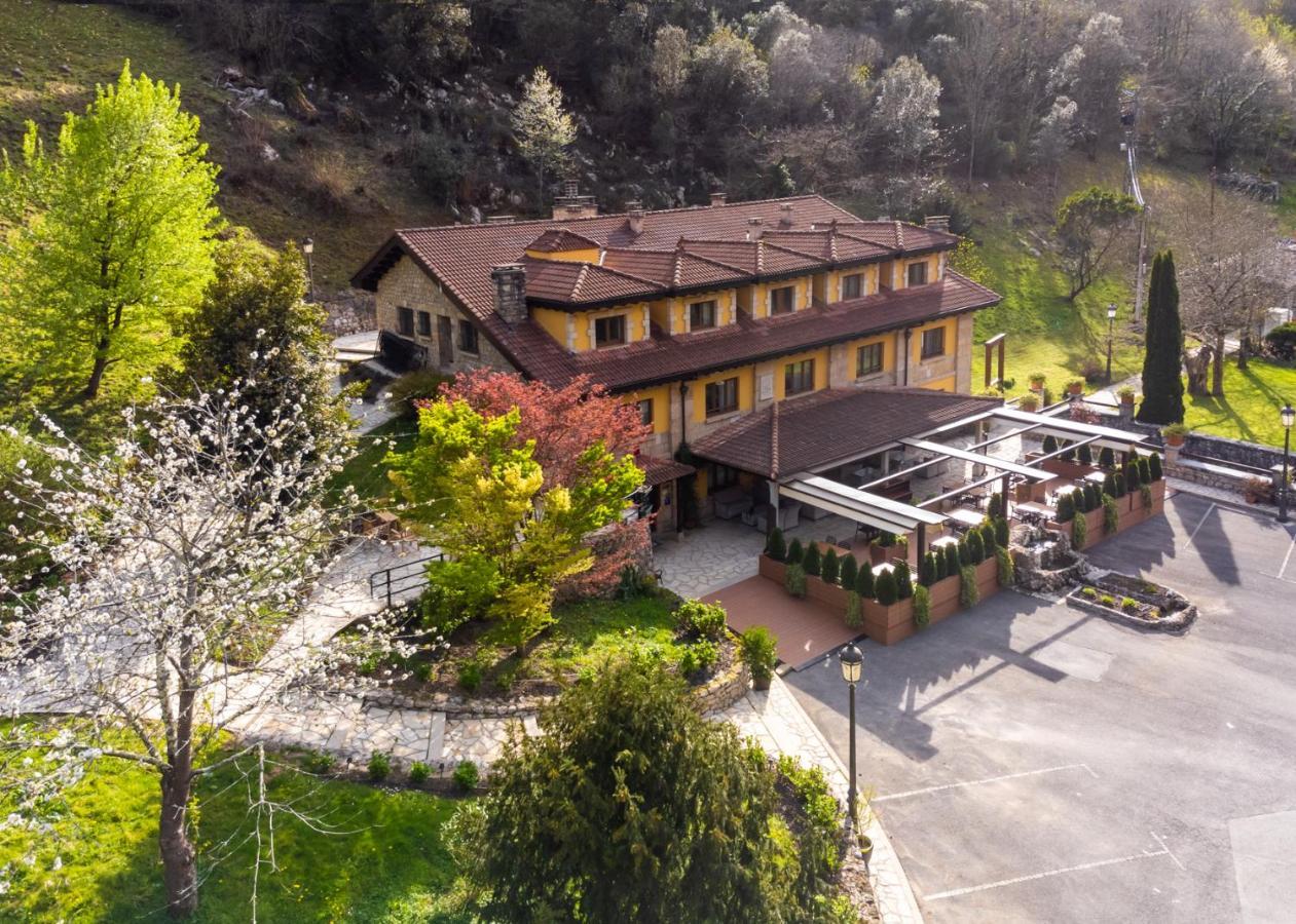 ארנאס דה קבראלס Logis Hotel Restaurante La Casa De Juansabeli מראה חיצוני תמונה