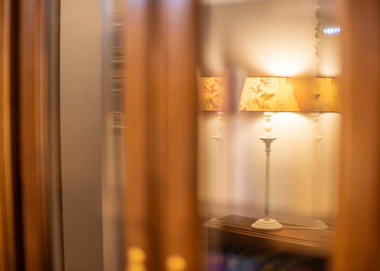 ארנאס דה קבראלס Logis Hotel Restaurante La Casa De Juansabeli מראה חיצוני תמונה