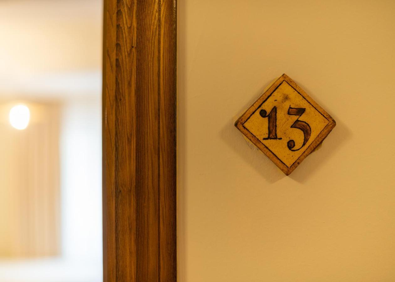 ארנאס דה קבראלס Logis Hotel Restaurante La Casa De Juansabeli מראה חיצוני תמונה