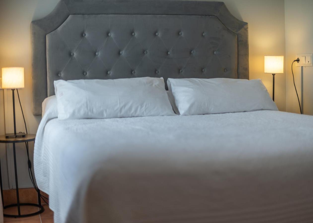 ארנאס דה קבראלס Logis Hotel Restaurante La Casa De Juansabeli מראה חיצוני תמונה